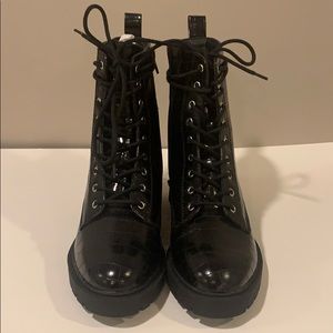 Combat boots